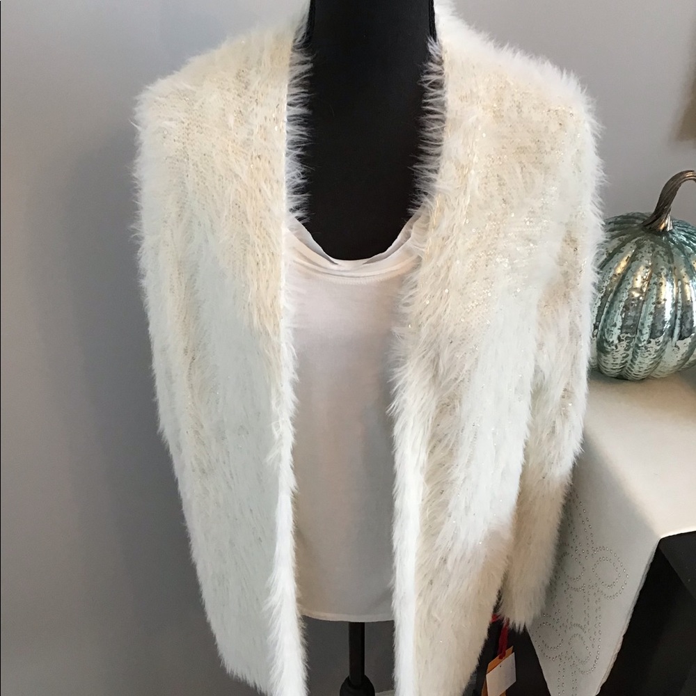 Eyelash Sparkle Sweater NWT - Picture 2 of 7